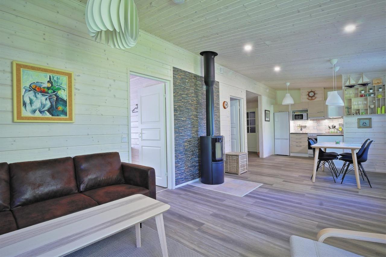 Villa Maria Cottages Jaala Exterior foto